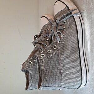 Converse Chuck Taylor All Star High Top Sneakers  Men's US 12